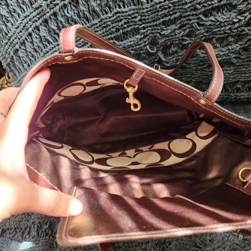 Coach Brown Signature Tote Bag- Special Edition - Picture 7 of 16